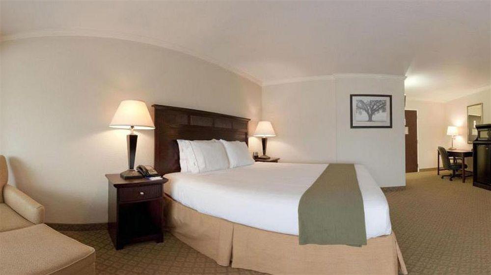Hotel Express By Ihg