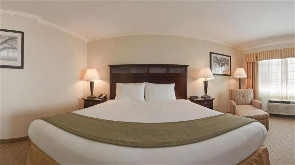 Express By Ihg Hotel Lompoc